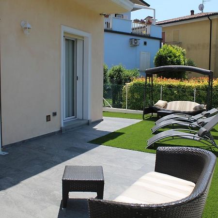 Villa Martina Ντεζεντσάνο ντελ Γκάρντα Εξωτερικό φωτογραφία