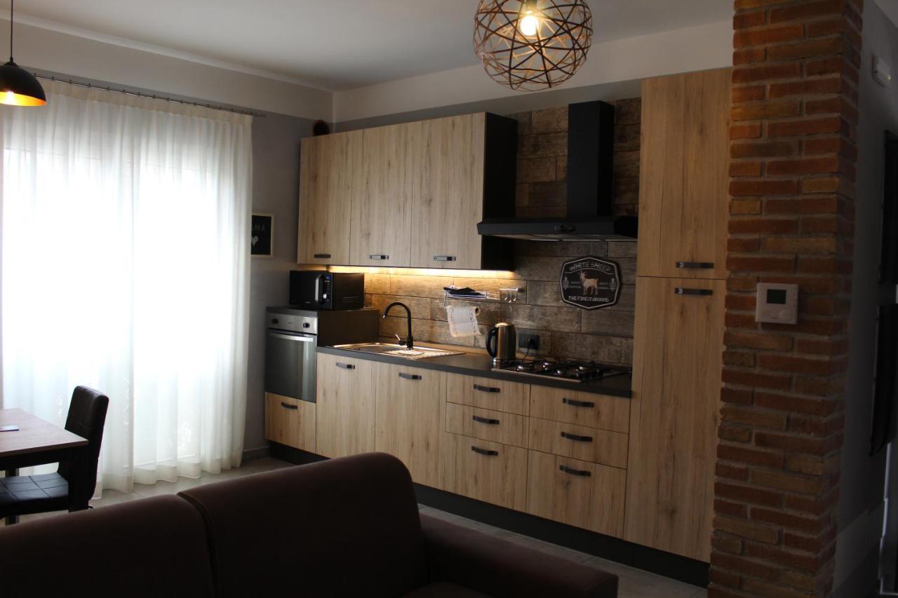 Villa Martina Ντεζεντσάνο ντελ Γκάρντα Εξωτερικό φωτογραφία