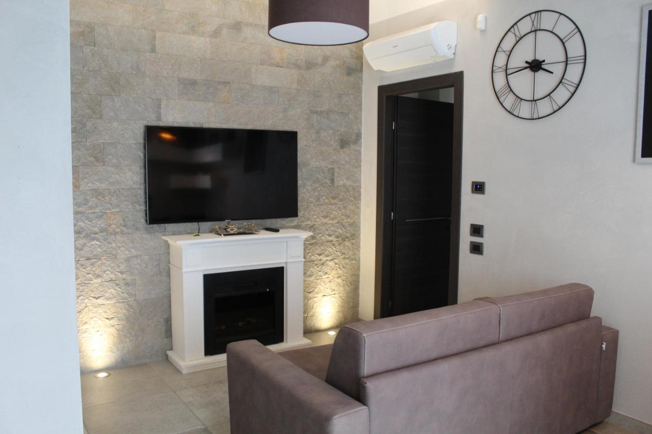 Villa Martina Ντεζεντσάνο ντελ Γκάρντα Εξωτερικό φωτογραφία