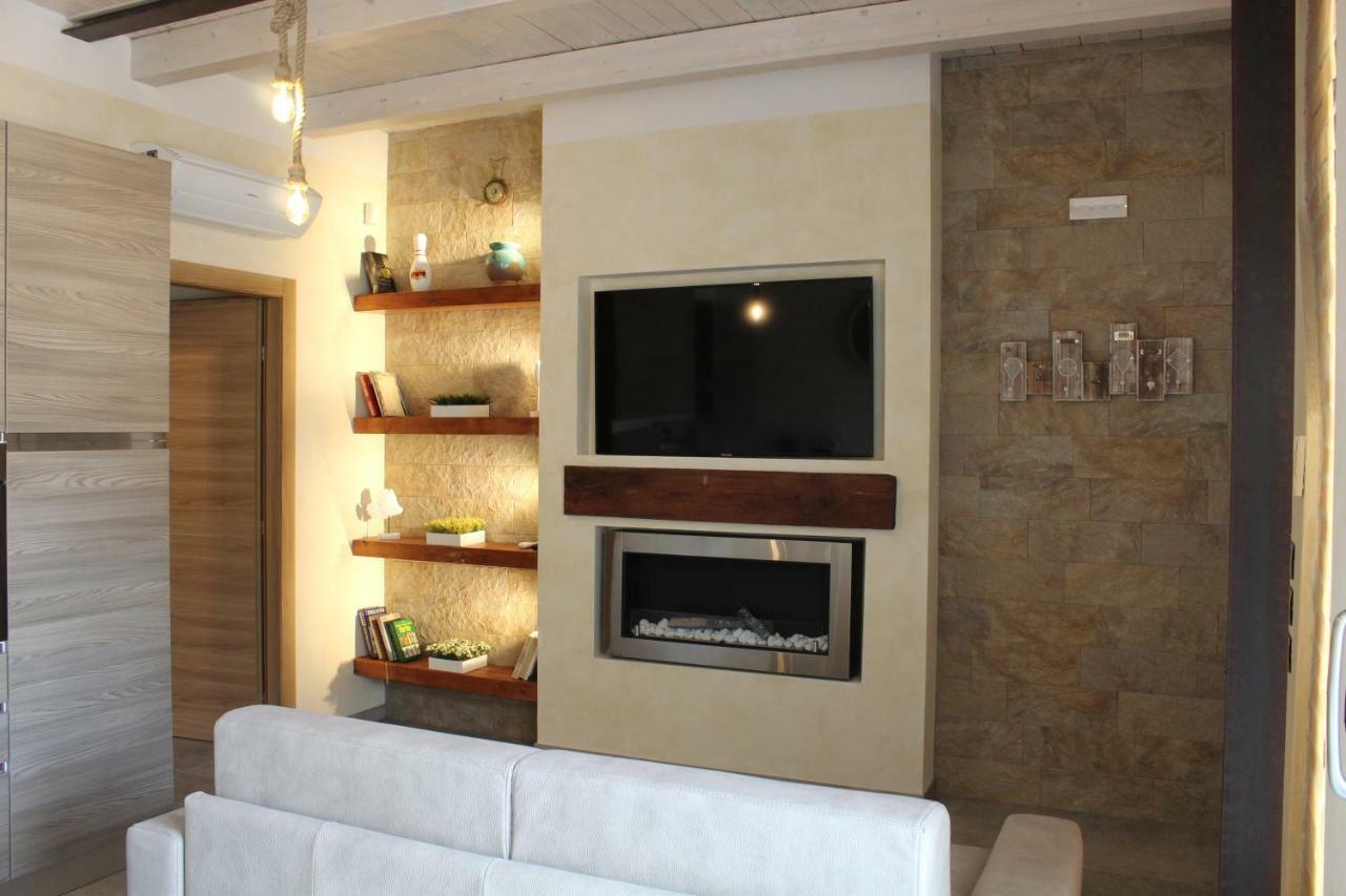 Villa Martina Ντεζεντσάνο ντελ Γκάρντα Εξωτερικό φωτογραφία