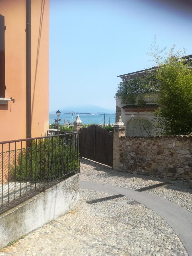 Villa Martina Ντεζεντσάνο ντελ Γκάρντα Εξωτερικό φωτογραφία